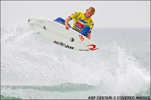 Mick Fanning zbliża się do tytułu