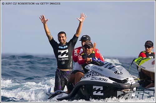 Bobby Martinez wygrywa WTA na Teahupoo