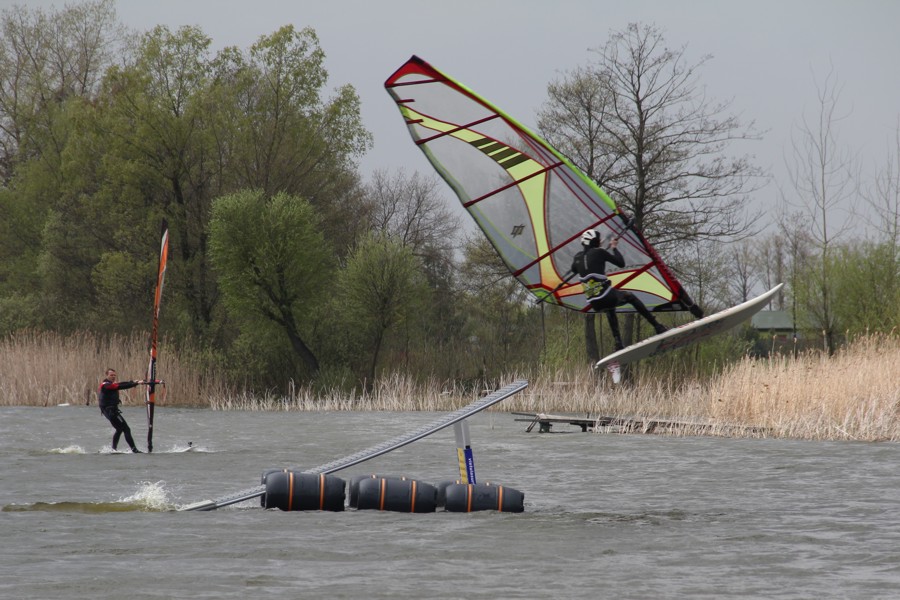 Sieplywa.pl - Windsurfing, Kitesurfing i Surfing w najlepszym wydaniu