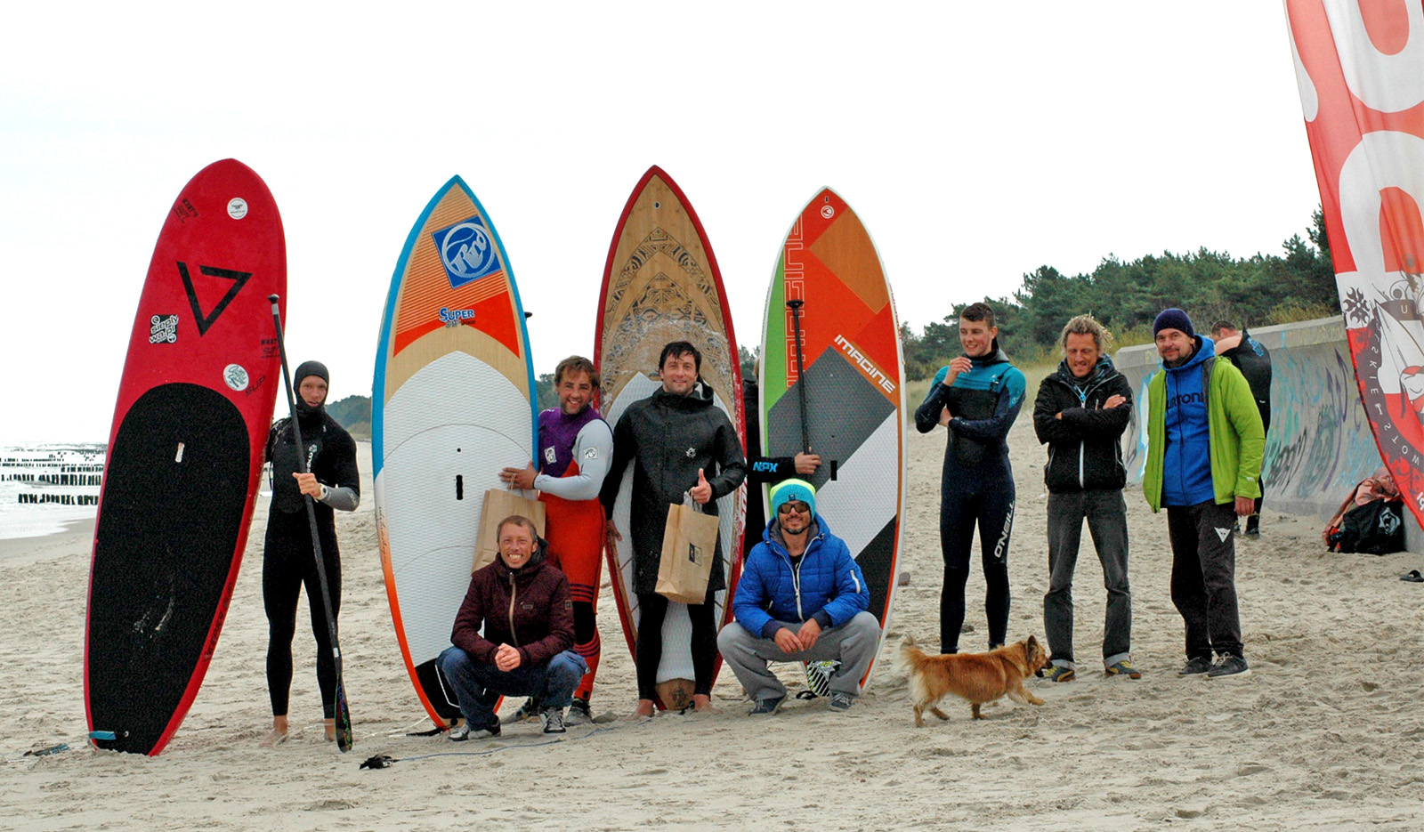 Uczestnicy pierwszych zawodów MP SUP wave